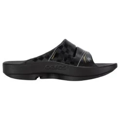 Bauer OOFOS The Bartlett Sport Slide -Bauer Sales Store bauer footwear oofos s22 sport slide inset2